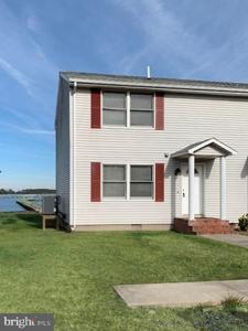 558 WELLINGTON ROAD