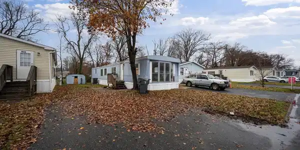 1954 SIDNEE DRIVE