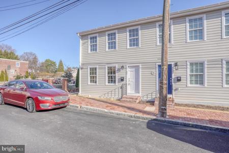 37 3RD STREET
