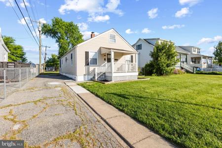 8 OAKWOOD ROAD