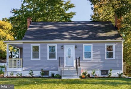 100 SANDSBURY AVENUE