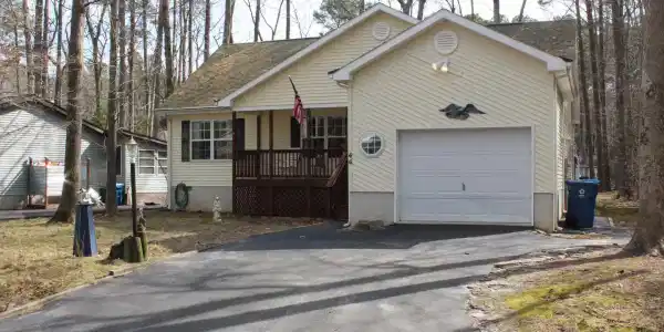 44 TAIL OF THE FOX DR