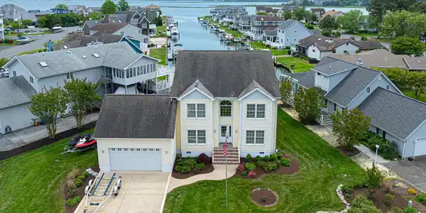 8 MALLARD DRIVE E