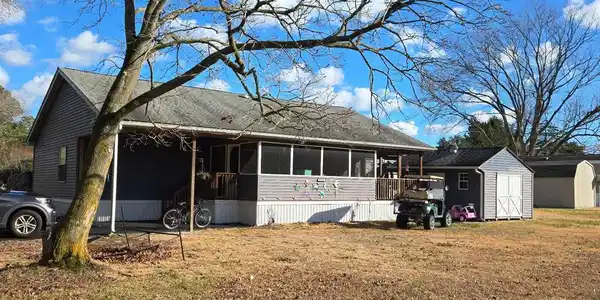 26925 WHITE HOUSE ROAD