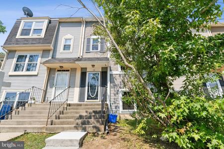 9 DOVE TREE COURT
