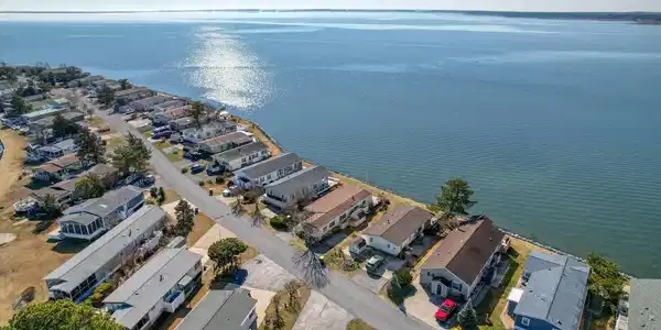36002 BAY DRIVE
