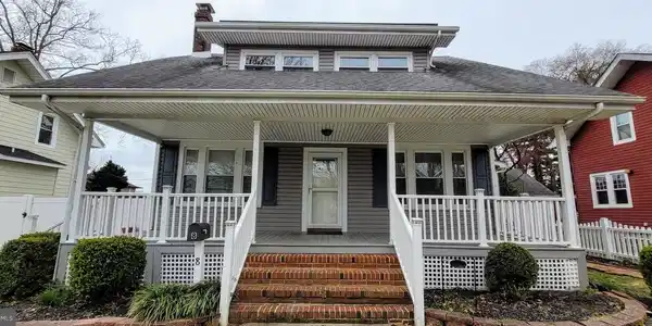 8 SUMMERILL AVENUE