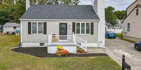 25 ELIZABETH DRIVE