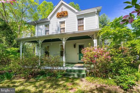 9246 BOYDS TURN ROAD