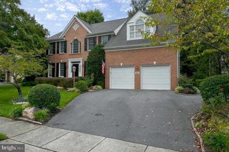 614 HIDDEN POND LANE