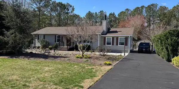 16 SANDALWOOD DRIVE