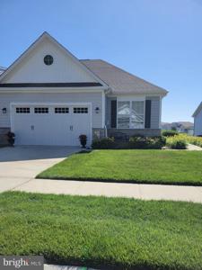 521 MOORINGS CIRCLE