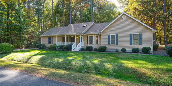54 CRESTHAVEN DRIVE
