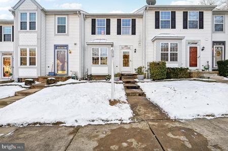 4404 DANBURY SQUARE
