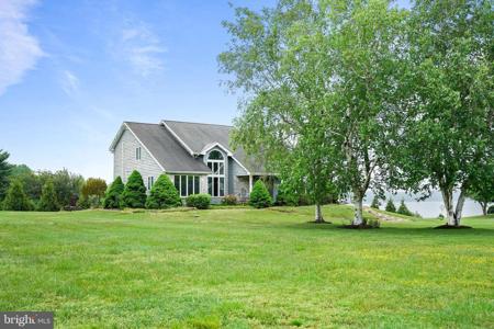 4 BAY CIRCLE