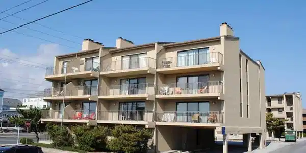 18 69TH STREET