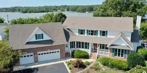 16405 FISHERMEN WAY