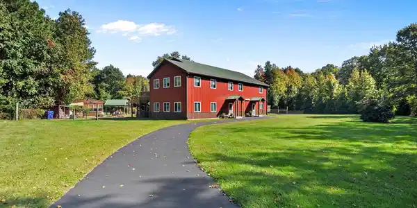 927 SCOTTS CORNER ROAD