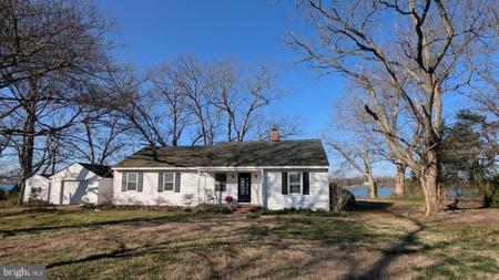 375 HICKORY POINT DRIVE