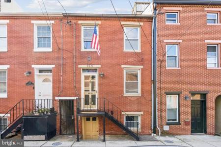 213 GRINDALL STREET