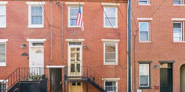 213 GRINDALL STREET