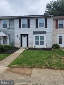 1584 LODGE POLE COURT