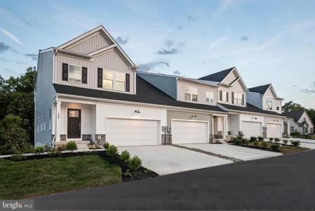 634 ARROWGRASS LANE