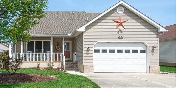 36835 POND CIRCLE
