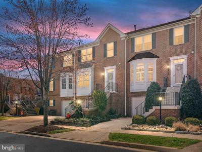 3817 HAYWARD COURT