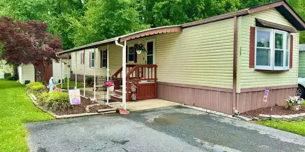714 GREGWOOD CT.