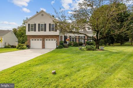 255 AUTUMN CHASE DRIVE
