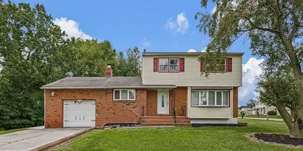 2 SKELTON DRIVE