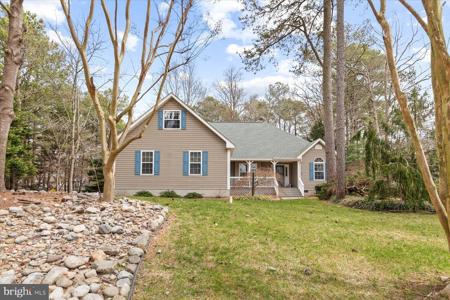 304 STEAMBOAT LANE