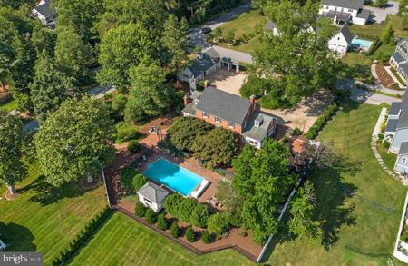 1002 GRANDA FLORA COURT