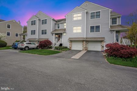 305 SCHOONER WAY