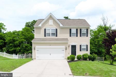 21 BONNIE MARIE COURT
