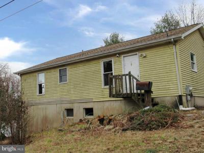 1376 CARPENTERS POINT ROAD
