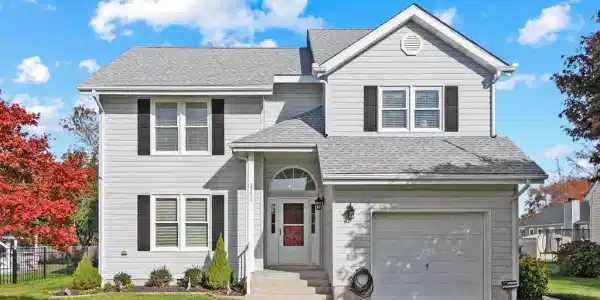 37711 EAST POND CIRCLE