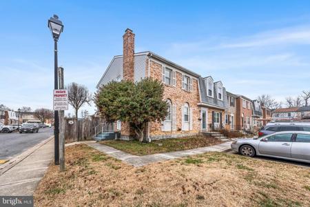 16 TUSSOCK COURT
