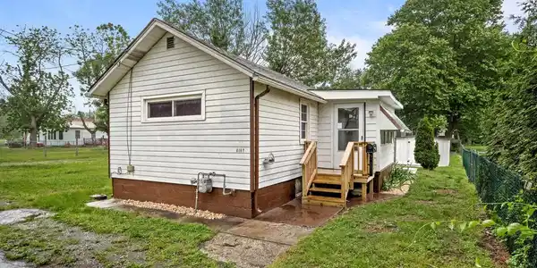 55 AIRY AVE