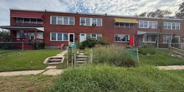 8123 DEL HAVEN ROAD