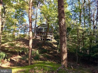 1534 CIRCLE DRIVE