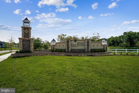 1000 HERONS NEST WAY