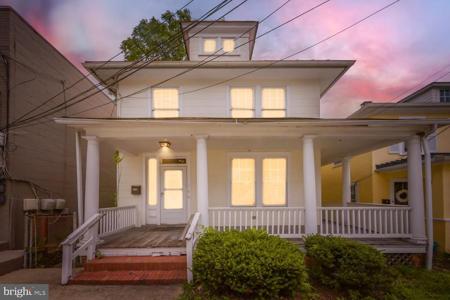 31 LAFAYETTE AVENUE