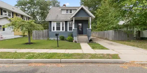 294 JEFFERSON STREET