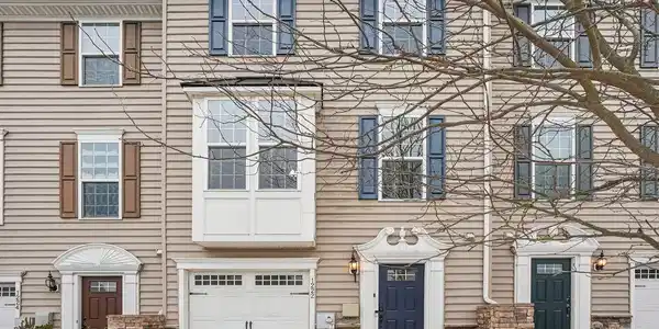 1222 CARRICK COURT