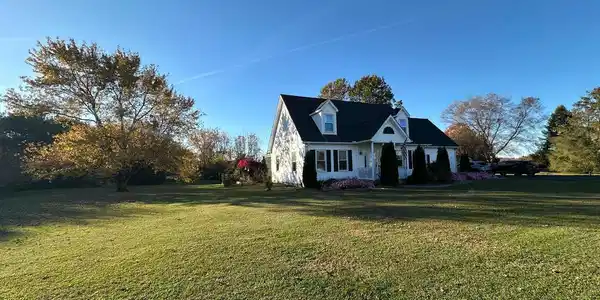 218 WINCHESTER DRIVE