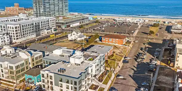 215 SECOND AVENUE