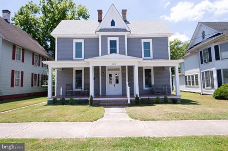 1012 LOCUST STREET