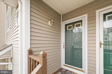 203 SCHOONER WAY